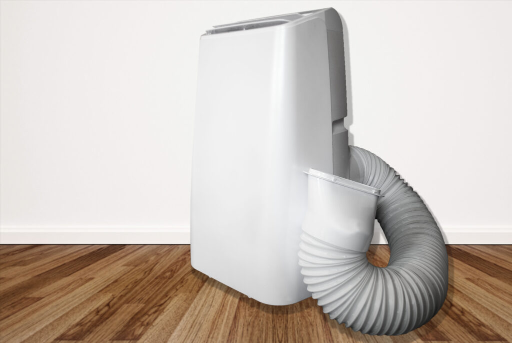 Klimatyzator przenośny z rurą wyrzutową