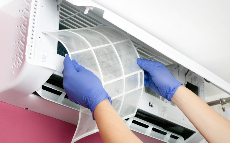 Czyszczenie klimatyzatora split