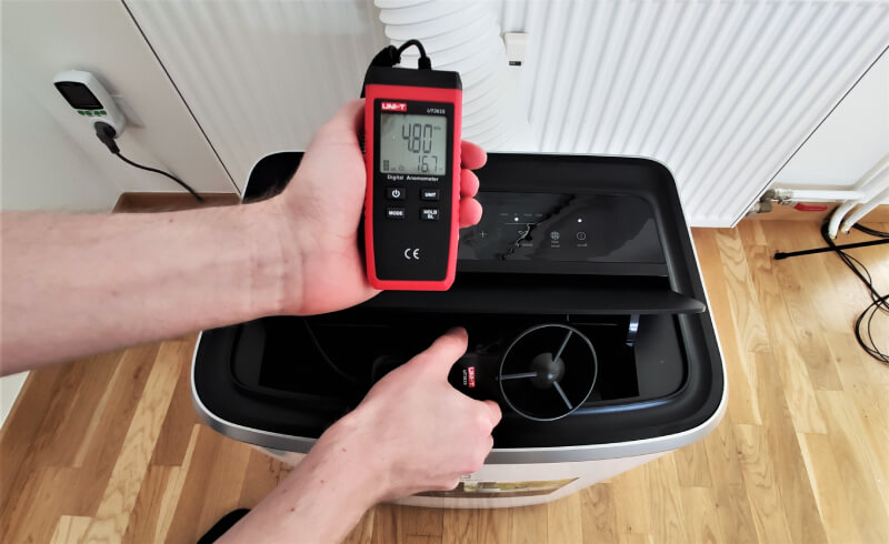 Pomiar przepływu powietrza w klimatyzatorze pokojowym Electrolux EXP26U338HW