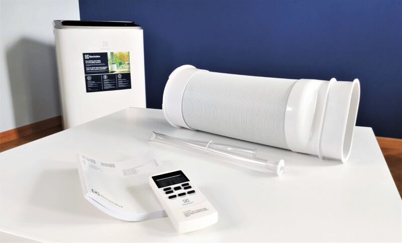 Wyposażenie klimatyzatora przenośnego Electrolux EXP26U338HW