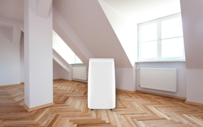 Klimatyzator przenośny na poddaszu