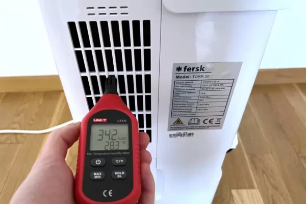 Pomiar wilgotności i temperatury wydmuchiwanego powietrza